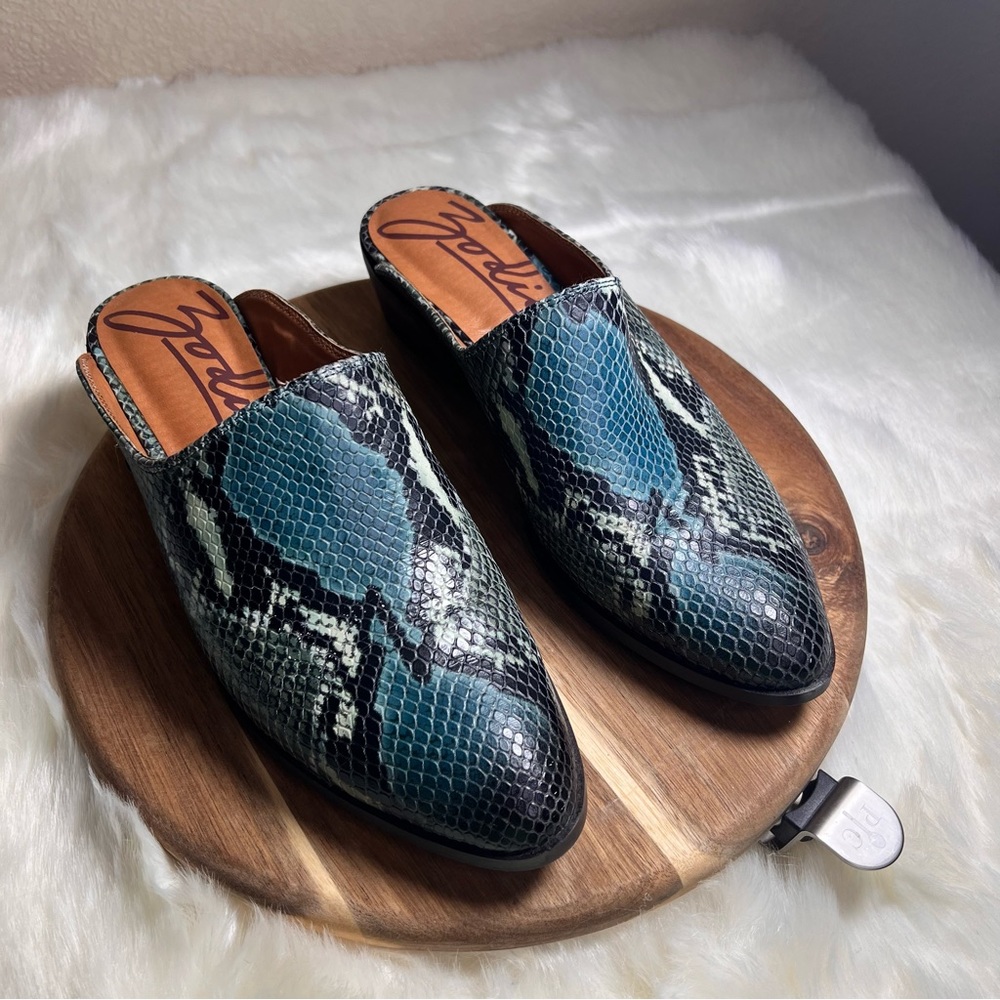 Zodiac Faux Snake Skin Leather Mules Size 8